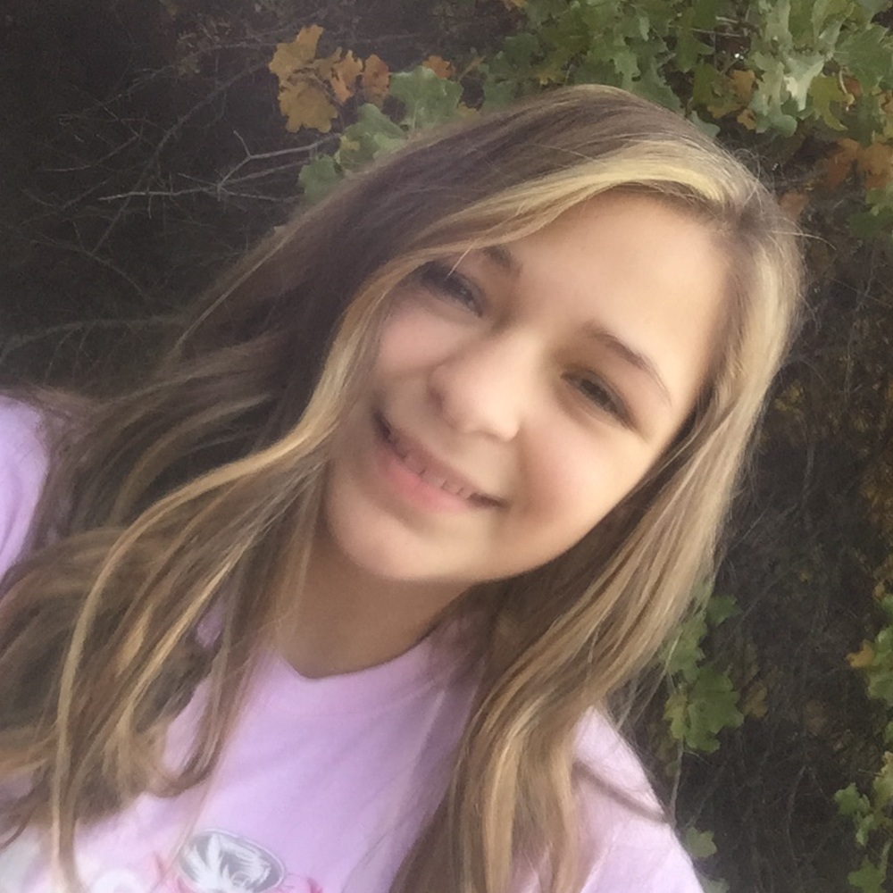 Meet your Posher, Julia